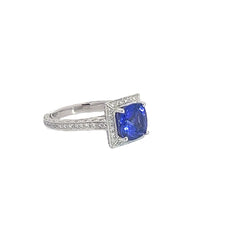 Tanzanite and Diamond Ring Tanzanite and Diamond Ring