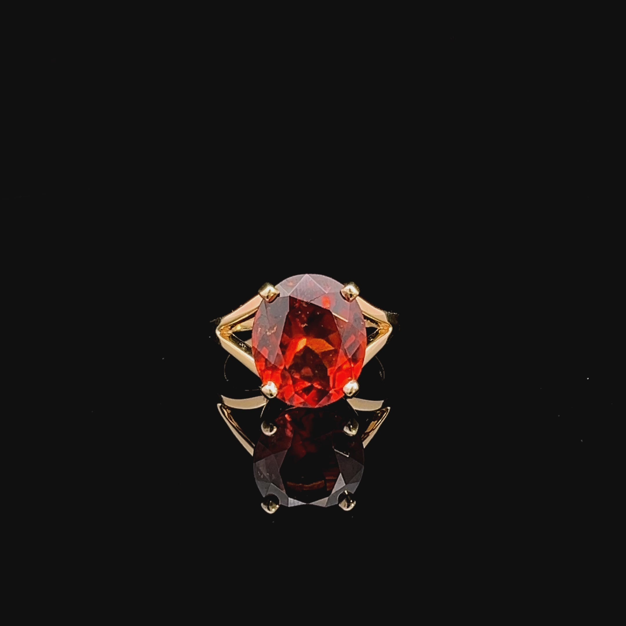 10.88ct Spessartite Garnet Ring