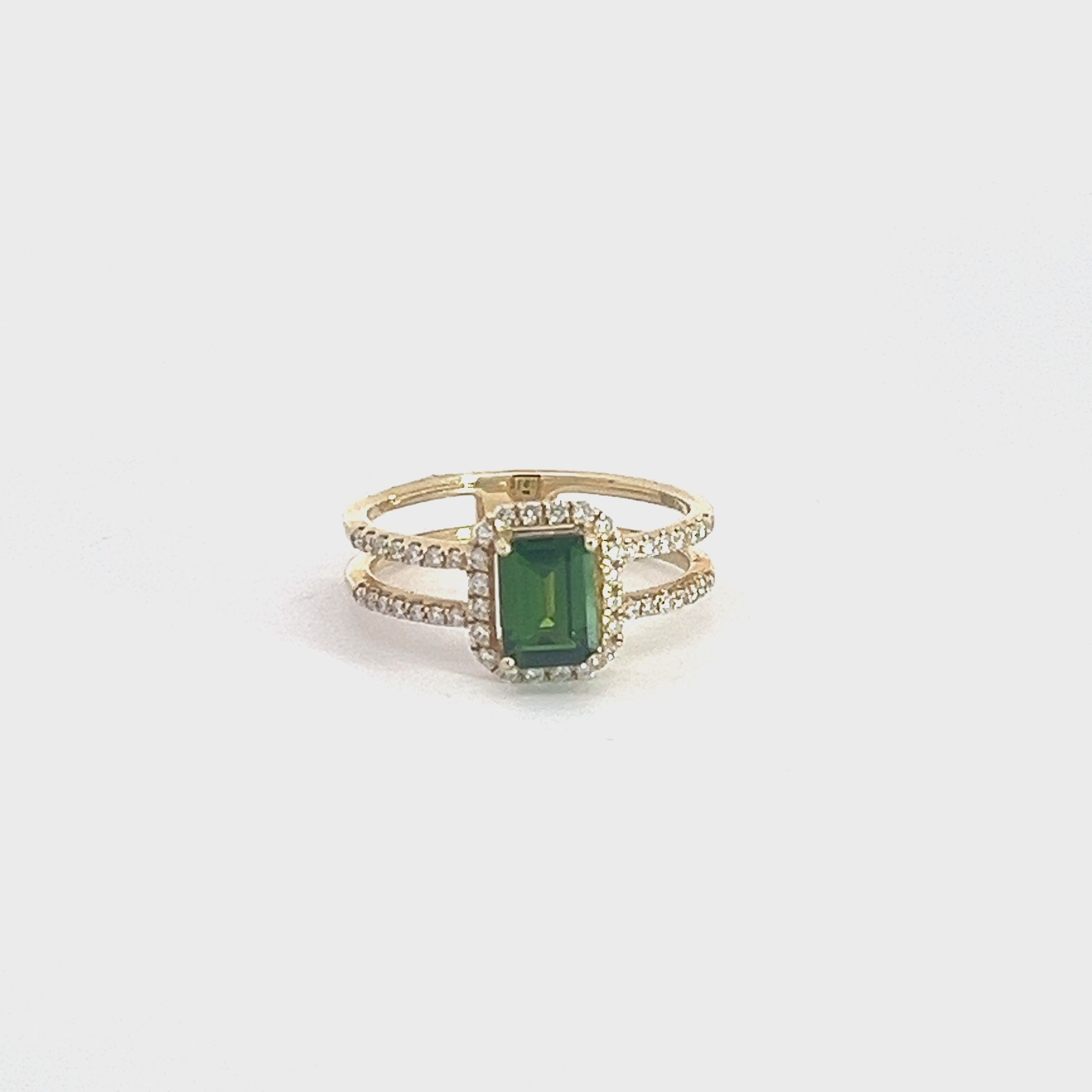 Chrome Diopside and Yellow Gold Ring