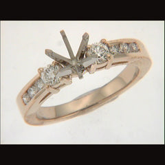 14 KT Rounds Shape Engagement Ring