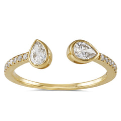 14 KT Pear Shape Shape Yellow Gold Diamond Ring