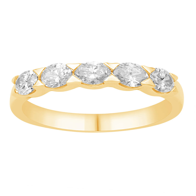 14 KT Oval Shape Yellow Gold Oval Diamond Ring